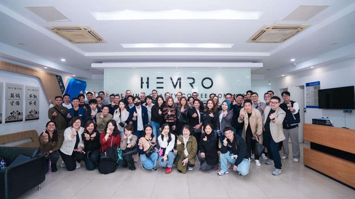 Hemro Brand Gathering Team Photo in Shanghai